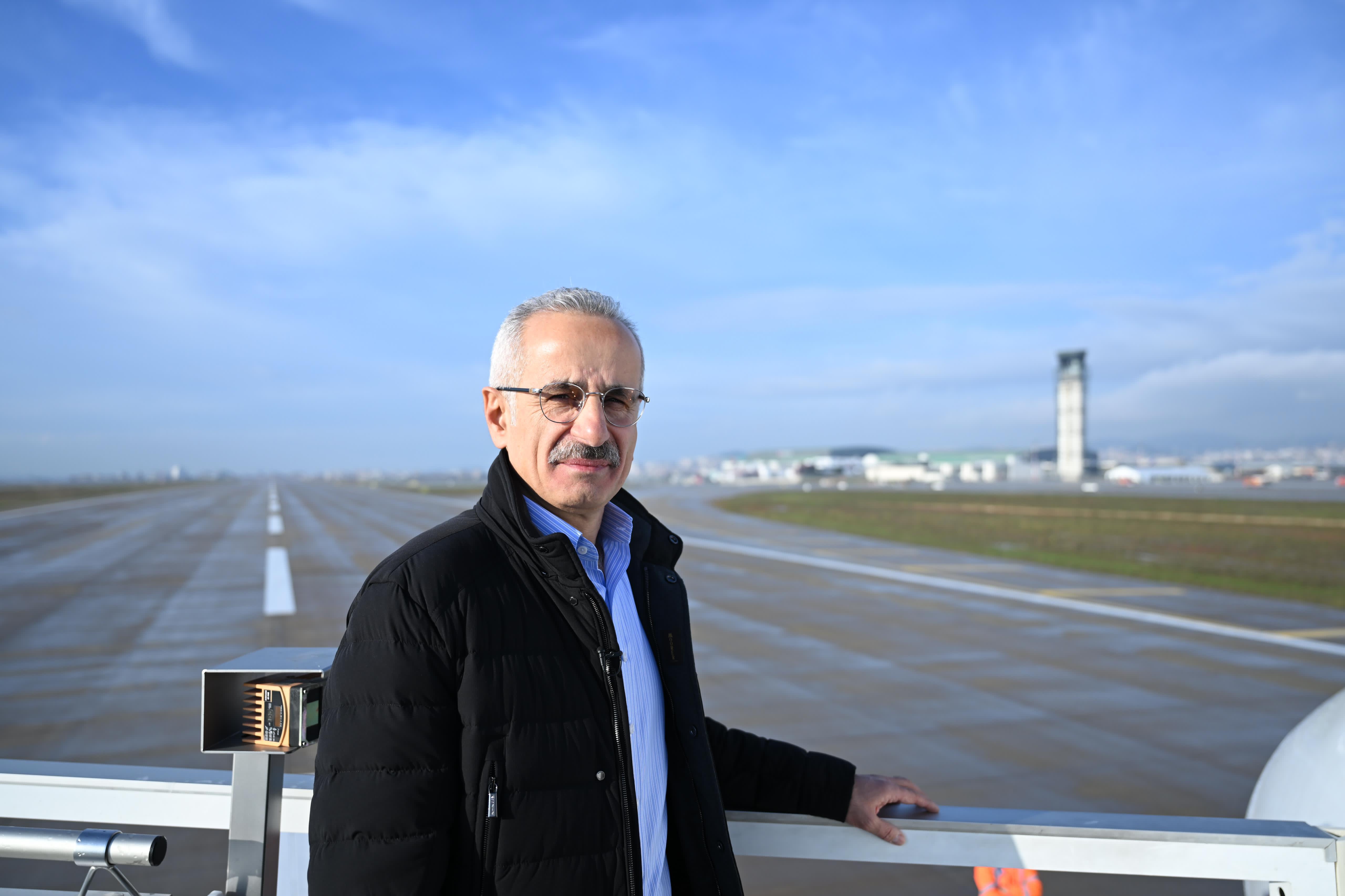 Sabiha Gökçen Havalimanı'nın İkinci Pistiyle Uçuş Trafiği Artıyor